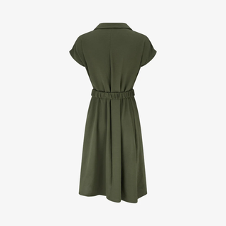 Robe fluide unie ceinturée