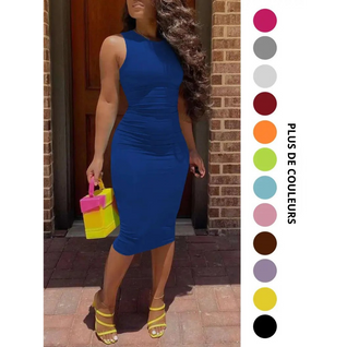 Robe moulante unie sans manches